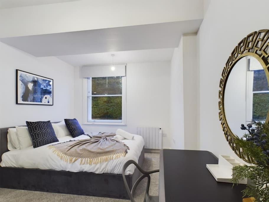 The Grove King Bed Wi-Fi Ev Charger Leilighet Cheltenham Eksteriør bilde